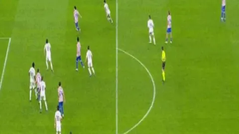 中国羽毛球队在亚团赛憾负印尼，屈居亚军，央视体育频道现场报道